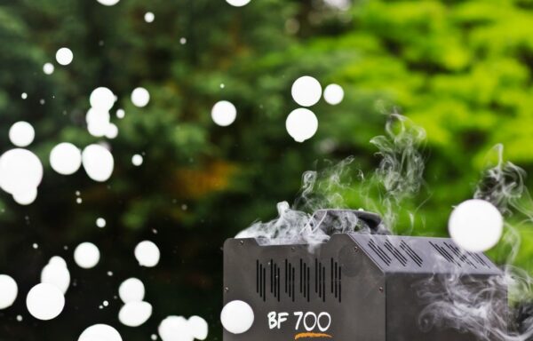 LOCATION Machine à bulles et à fumée/Bubble Fog